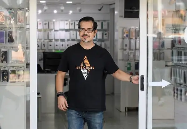 752 günlük komadan sonra mucize! 'Ayağa kalkamaz' denilen genç adam mesleğine geri döndü