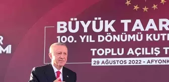 Cumhurbaşkanı Erdoğan: 'Muhalefet tüm mesaisini birbirinin kuyusunu kazmaya, yalan ve iftira siyasetiyle ülkenin altını oymaya harcıyor'