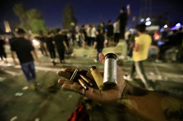 Irak'ta Şii siyasi ve dini lider Sadr, 8 kişinin öldüğü silahlı çatışmalar durana kadar açlık grevine başladı