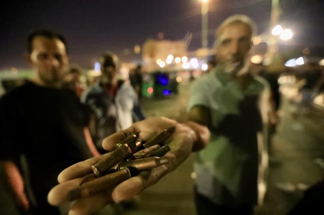 Irak'ta Şii siyasi ve dini lider Sadr, 8 kişinin öldüğü silahlı çatışmalar durana kadar açlık grevine başladı