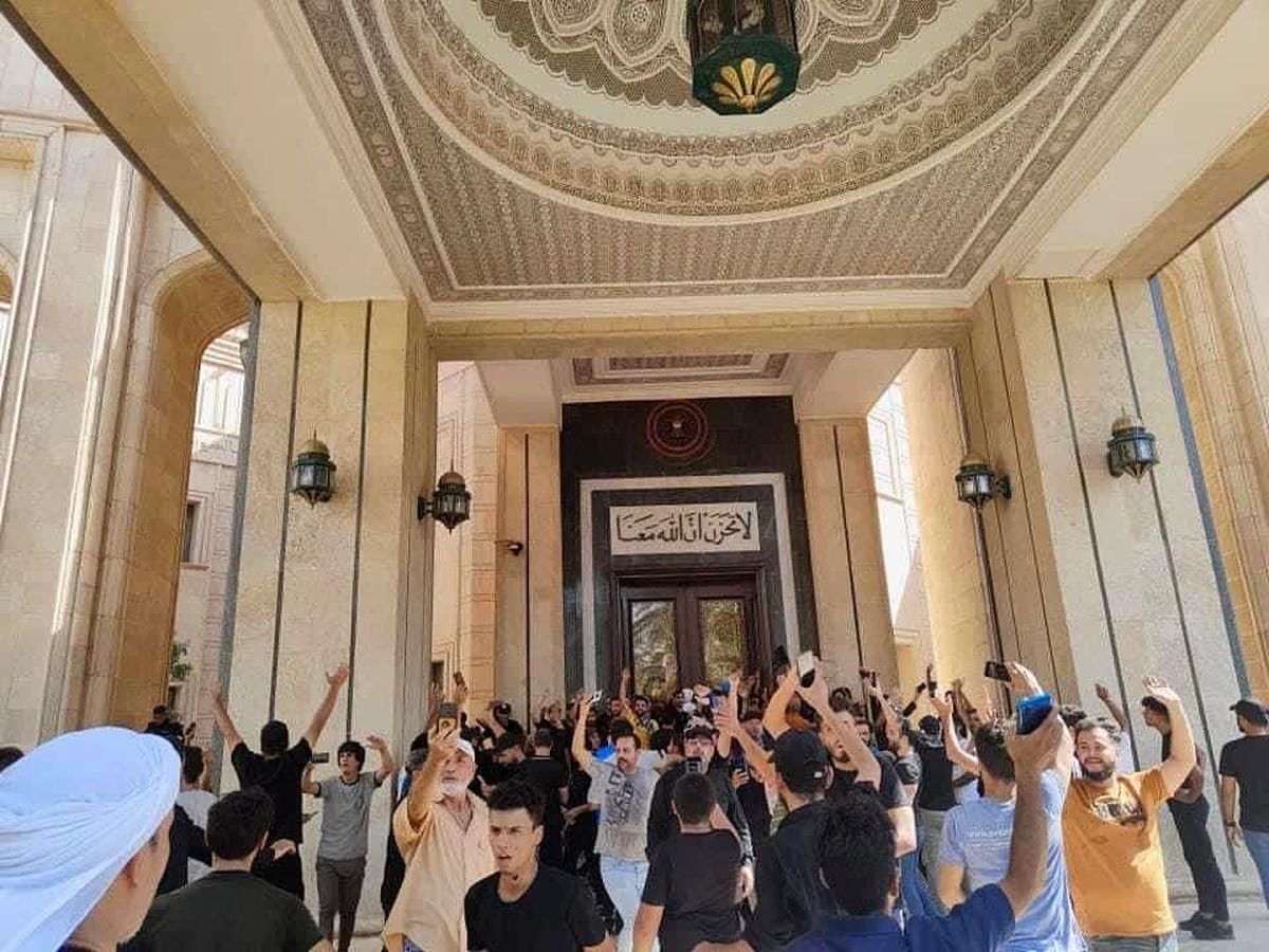 Irak'ta Bakanlar Kurulu çalışmaları askıya alındı