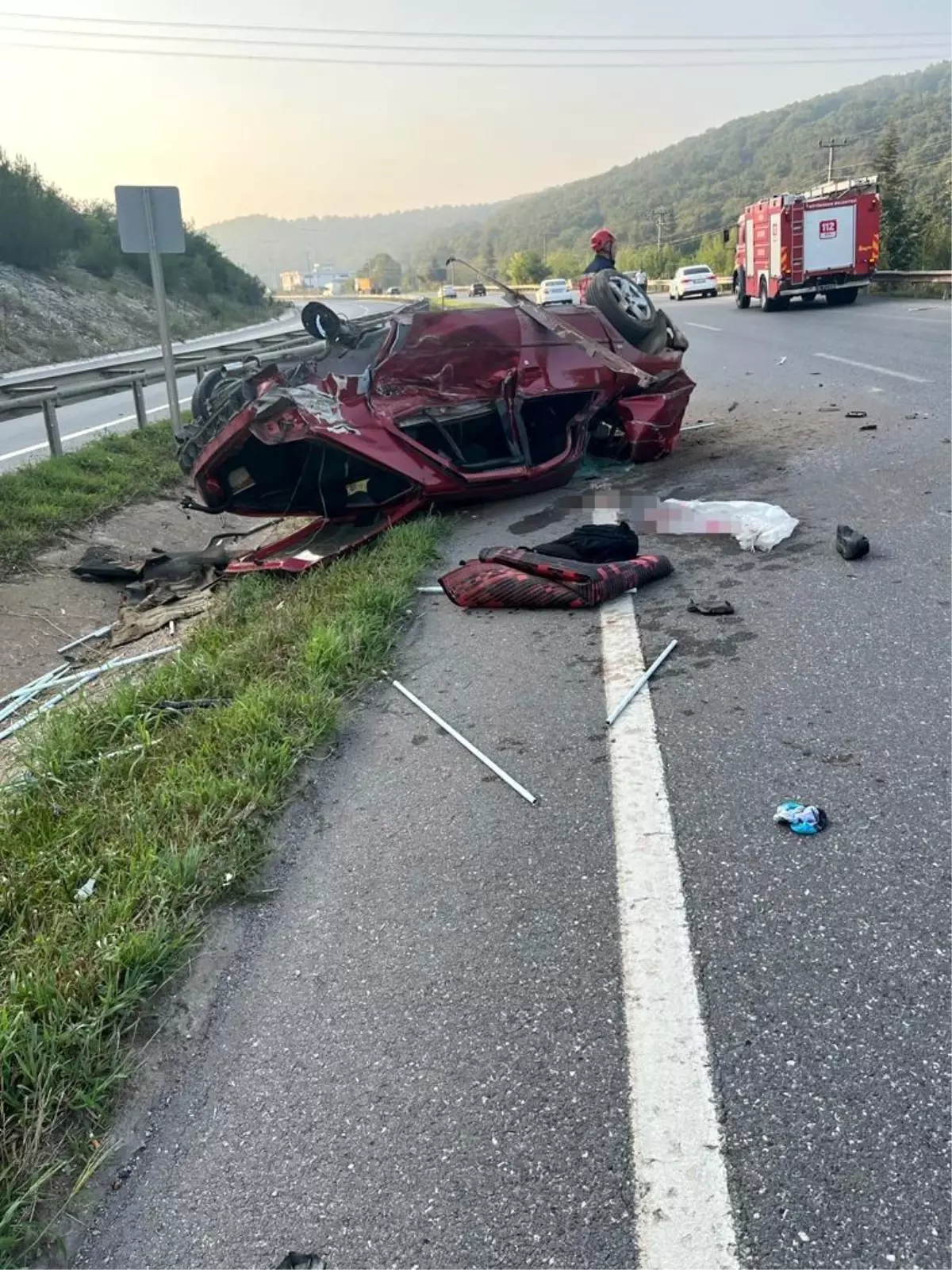 Kontrolden çıkan otomobil takla attı: 3 yaralı
