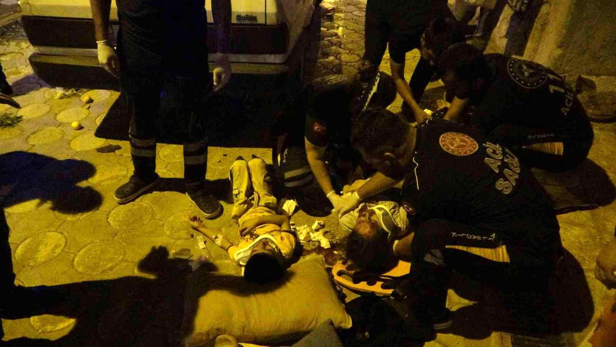 Malatya haberleri... Malatya'da alkollü sürücü kaldırımda yürüyenlerin arasına daldı: 5 yaralı