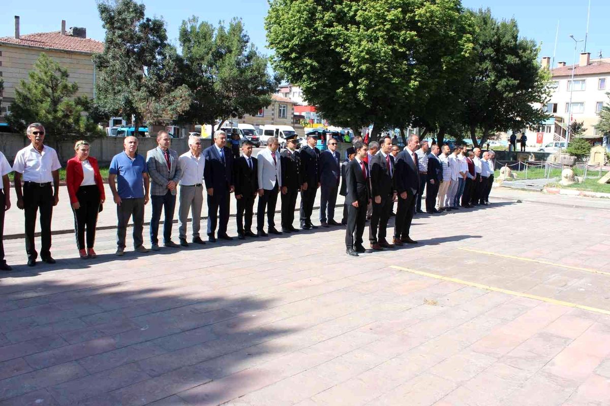 Kayseri yerel: Zafer Bayramı Tomarza'da Kutlandı