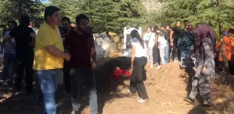 Burdur haberi | Antalya'da kazada ölen hukuk öğrencisi memleketi Burdur'da defnedildi