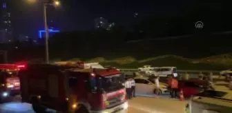 Ataşehir'de minibüse çarparak devrilen beton mikserinin sürücüsü ağır yaralandı