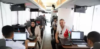 Azerbaycan, Türkiye'deki vatandaşlarının resmi işlemlerini mobil otobüsle yapıyor