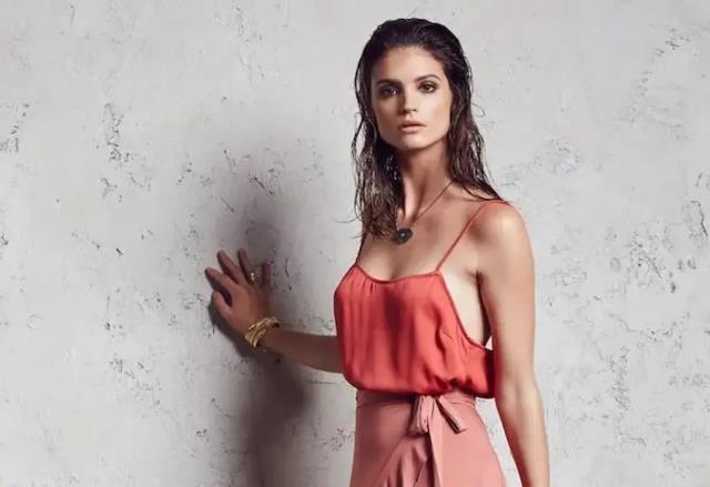 Cannes ödüllü ünlü oyuncu Charlbi Dean hayatını kaybetti