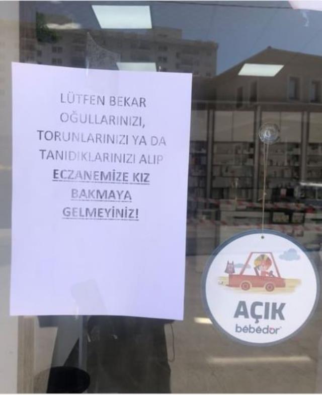 Eczacının, dükkanın kapısına astığı nottaki rica olay oldu! Görenler kapıda durup kalıyor