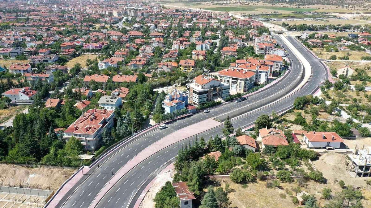 Konya haber! Konya'da Abdülhamid Han Caddesi'nde 3. etap çalışmaları sürüyor