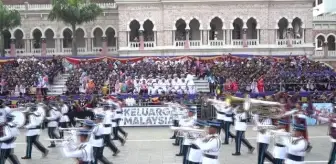 Malezya'da Bağımsızlık Günü iki yılın ardından halkın yoğun katılımıyla kutlandı