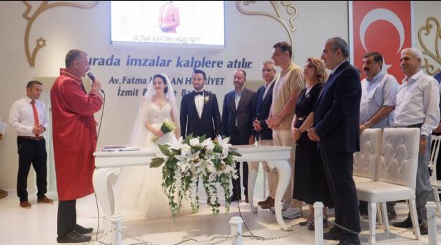 Siyaset ve iş dünyasını buluşturan düğün