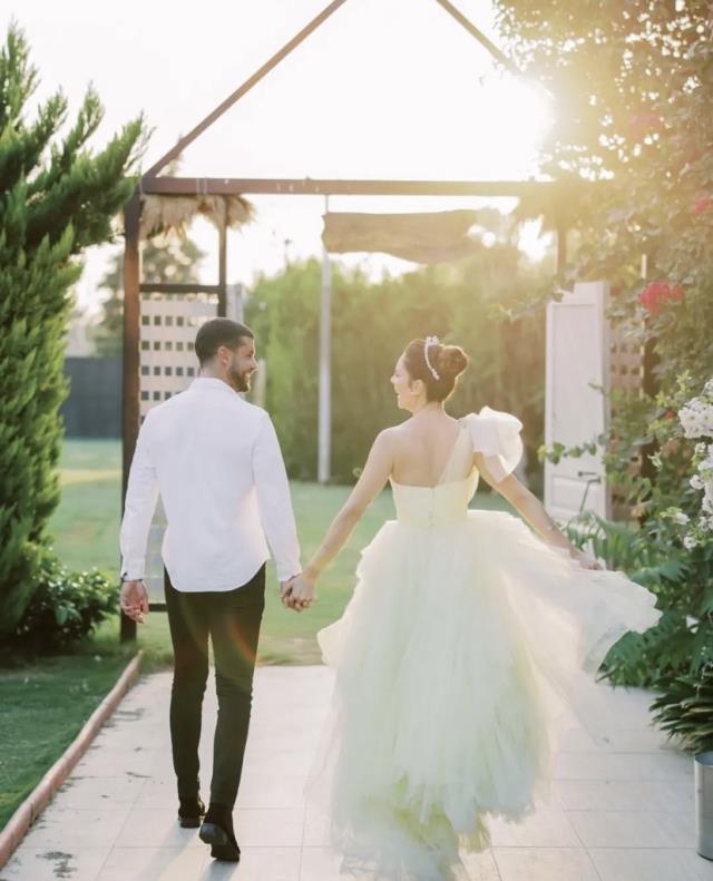 Yıldız Çağrı Atiksoy evlendi mi? Yıldız Çağrı Atiksoy eşi kim? Yıldız Çağrı Atiksoy evlendi mi? Yıldız Çağrı Atiksoy eşi kim?