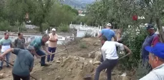 2 ay önce evlendiği kocası tarafından öldürülen kadın, son yolculuğuna uğurlandı