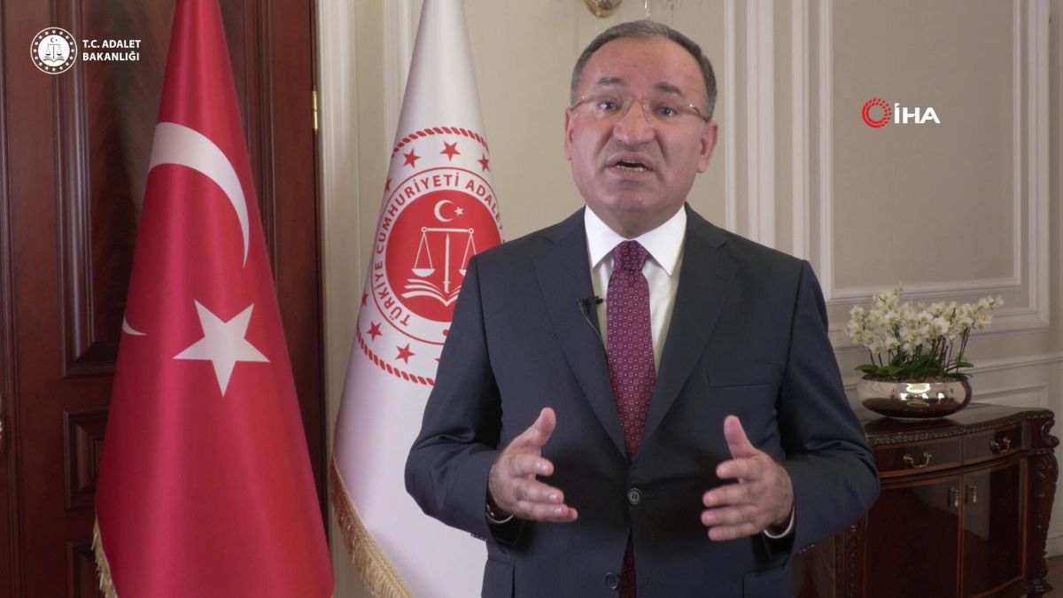 Adalet Bakanı Bekir Bozdağ'ın Adli yıl mesajı: 'Türk yargısı bağımsız ve tarafsızdır'
