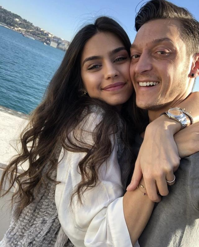 Amine Gülşe kimdir? Amine Gülşe kaç yaşında? Amine Gülşe nereli?