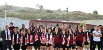 Hatay haberi: Hatayspor Kadın Futbol Takımı'nın yeni sezon kadrosu tanıtıldı