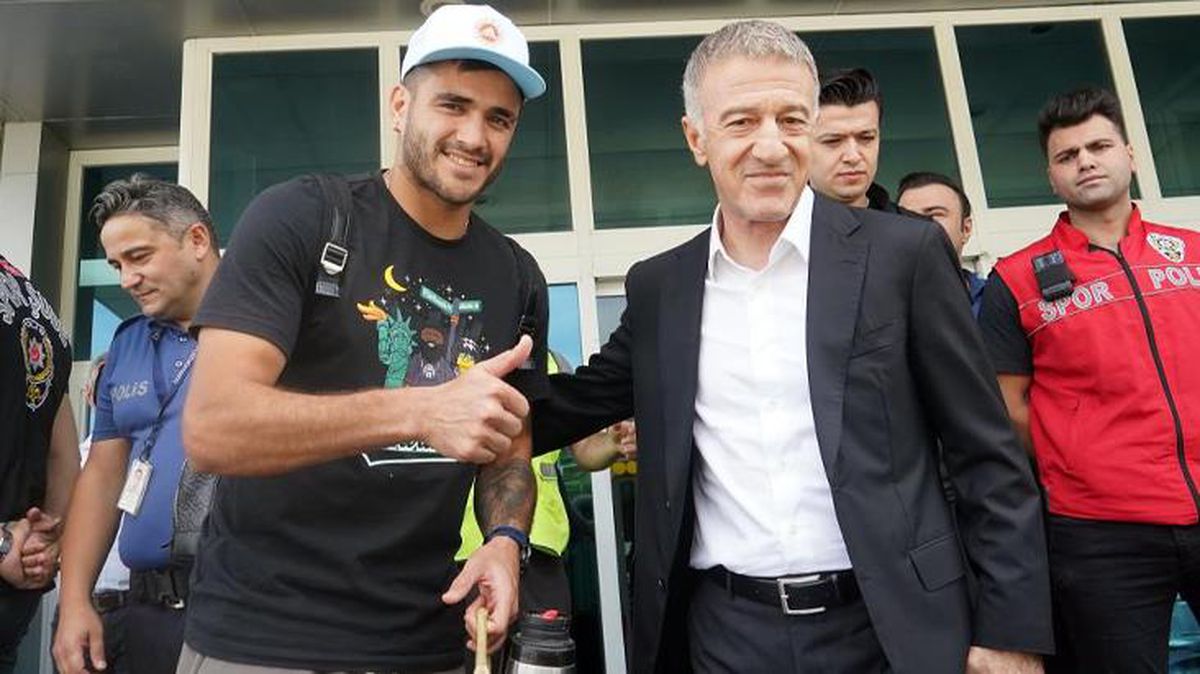 Maxi Gomez, Trabzonspor için İstanbul'da! Ahmet Ağaoğlu'na havalimanında Fenerbahçe soruldu