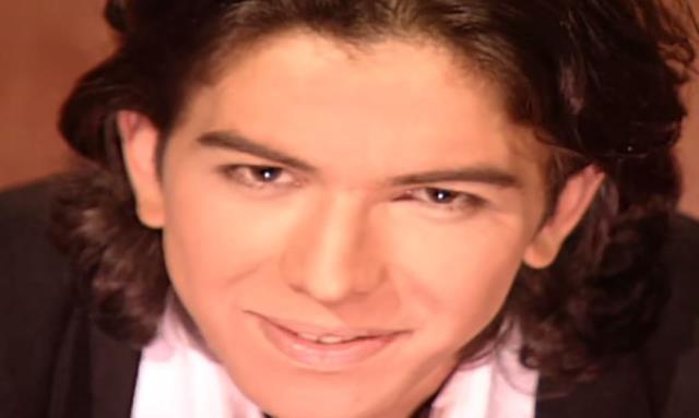 Nihat Doğan'ın 'Maçoyum ben' klibinde oynayan Deniz Akkaya'nın estetiksiz hali görenleri şaşkına çeviriyor Nihat Doğan'ın 'Maçoyum ben' klibinde oynayan Deniz Akkaya'nın estetiksiz hali görenleri şaşkına çeviriyor