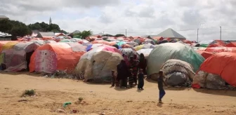 Somali'de yaşanan kuraklık hayatı tehdit ediyor.