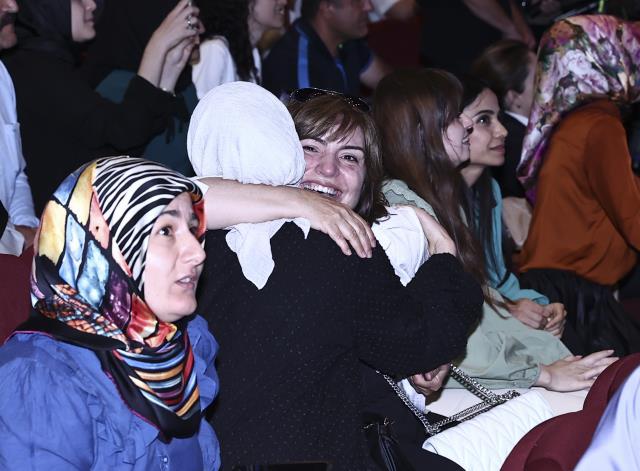 Son Dakika! Cumhurbaşkanı Erdoğan butona bastı, 20 bin sözleşmeli öğretmenin ataması gerçekleşti