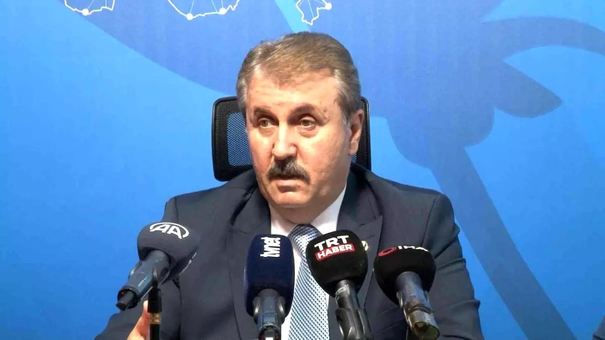Son dakika haber | BBP lideri Destici: 'Öğretmenlerimizin kendilerini terör örgütlerinin uzantılarından ayırması lazım'
