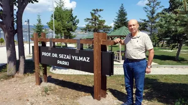 Kendisini ameliyat eden doktorun ismini parka veren belediye başkanına İYİ Parti'den tepki Kendisini ameliyat eden doktorun ismini parka veren belediye başkanına İYİ Parti'den tepki