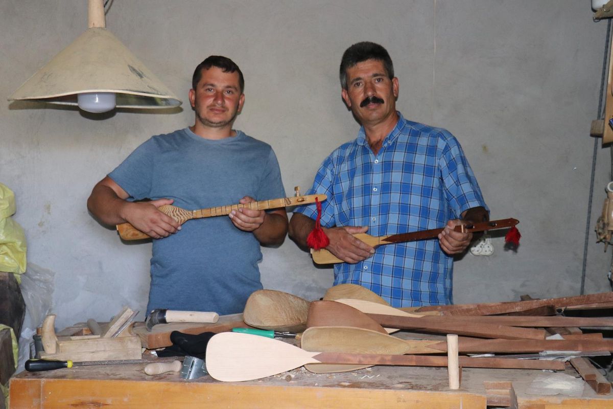 Binlerce yıllık bağlama türü 'cura' unutulmaya yüz tuttu
