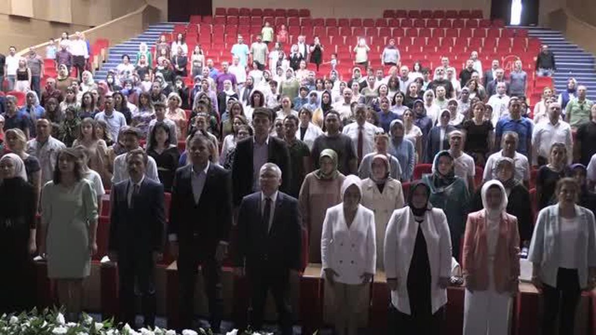 'Geleneksel Giyim Kuşam' defilesi düzenlendi