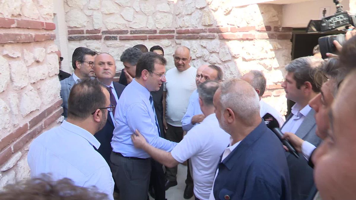 İmamoğlu, Aynı Yerinde Yeniden İnşa Edilen Haydarhane Camii'ni İbadete Açtı: 'Değerlerini Ortaya Çıkardıkça İstanbul'un Hakkını Vermiş Olacağız'