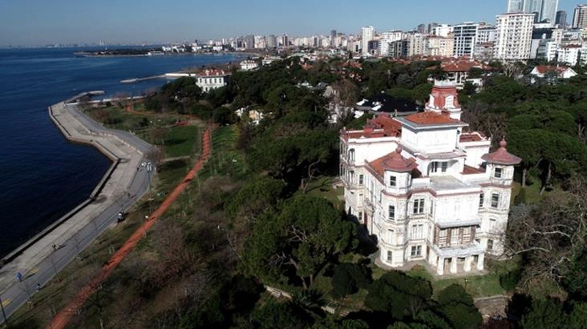İstanbul'da 'Perili Köşk' diye bilinen ünlü yapı, 449 milyon 363 bin TL'ye satıldı