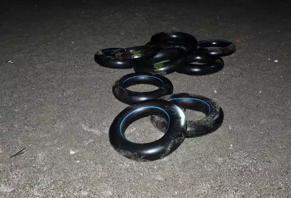 Kıbrıs diye Gazipaşa açıklarına bırakılan göçmenler şambrelleriyle yakalandı Kıbrıs diye Gazipaşa açıklarına bırakılan göçmenler şambrelleriyle yakalandı