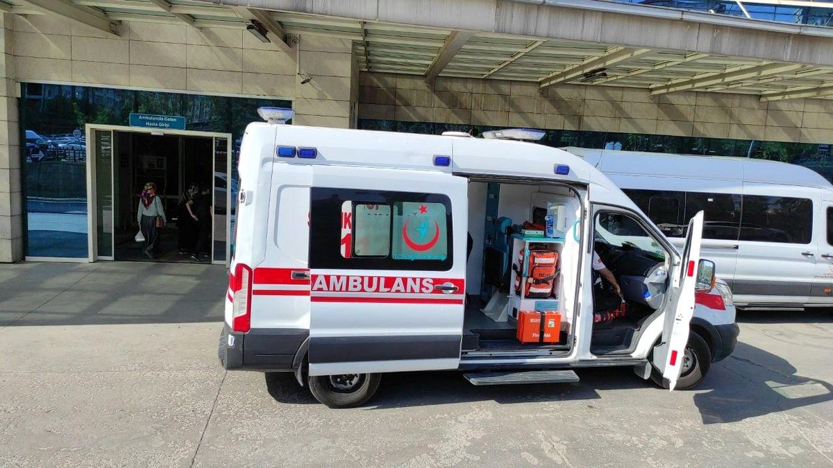 Siirt haberi | Siirt'te tarım aracının devrilmesi sonucu 2 kişi yaralandı