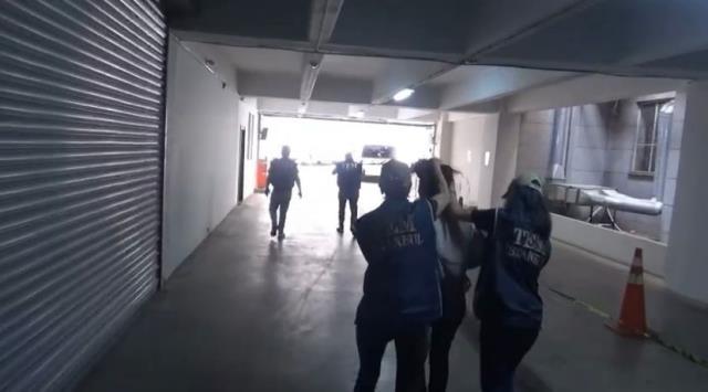 Türkiye'den kaçmaya çalışırken yakalanan HDP'li Semra Güzel adliyeye sevk edildi