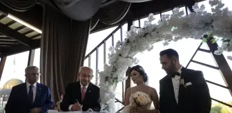 Kılıçdaroğlu, partisinin fotoğrafçısı Kaya'nın nikahına katıldı