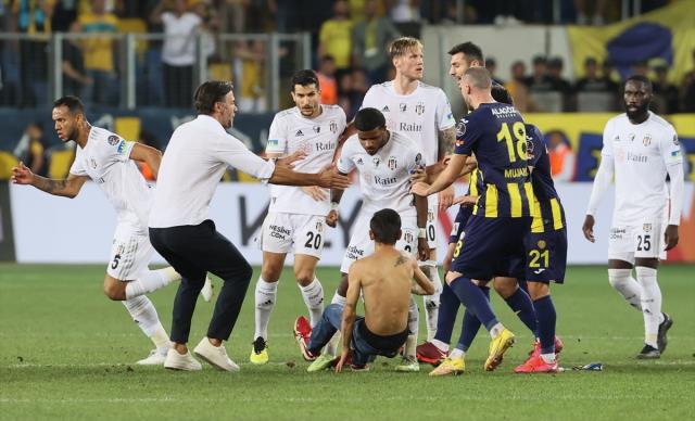 Beşiktaş'tan Ankaragücü maçında kırmızı kart gören Josef de Souza için çağrı: Kartı derhal iptal edin