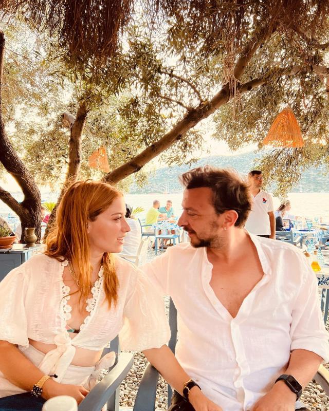 İkinci kez hamile olan Hazal Kaya bebeğinin ismini açıkladı, herkesin aklına tek bir şey geldi