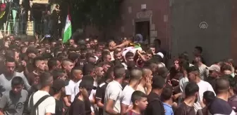 İsrail güçlerinin öldürdüğü Filistinli genç son yolculuğuna uğurlandı