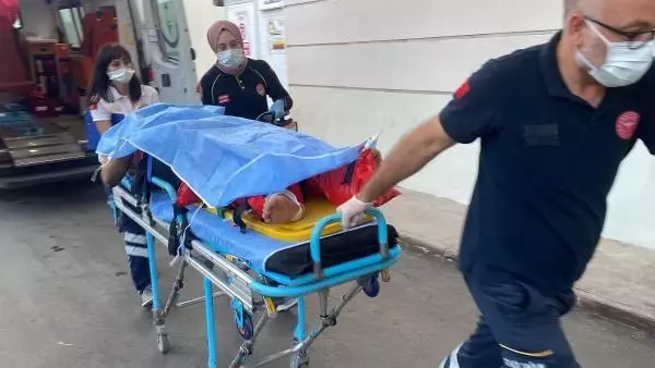 1,5 tonluk vinç işçilerin üzerine devrildi: 1 ölü, 3 yaralı