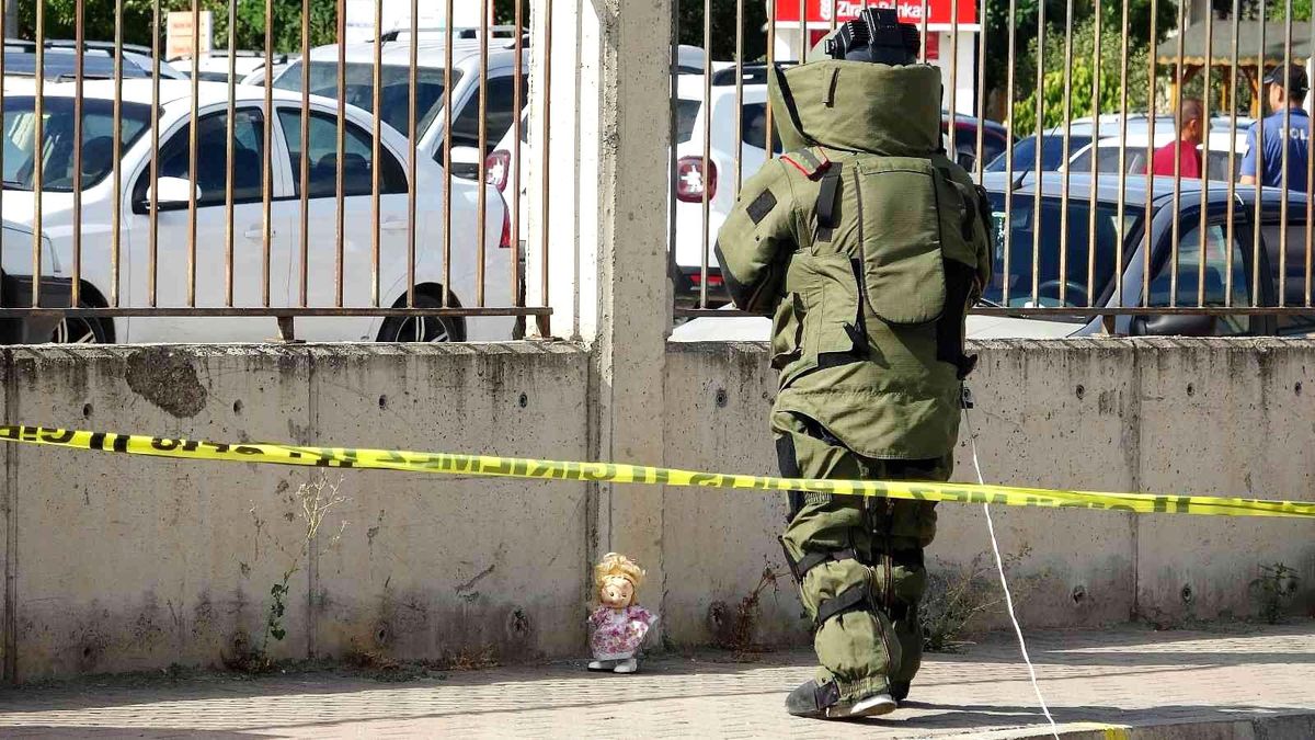 Son dakika haber... Oyuncak bebek polis ekiplerini alarma geçirdi