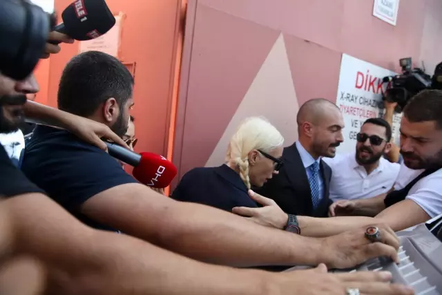 3 yıla kadar hapsi istenen Gülşen'in hakim karşısına çıkacağı tarih belli oldu 3 yıla kadar hapsi istenen Gülşen'in hakim karşısına çıkacağı tarih belli oldu