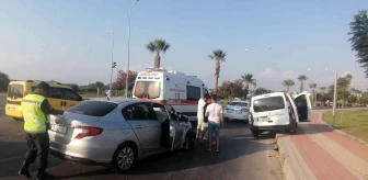 Antalya gündem: Antalya'ya tatile gelen kuzenler, dönüş yolunda birbirlerine çarptı