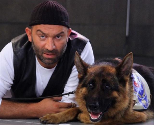 Arka Sokaklar Mesut Komiser diziden mi ayrılıyor? Arka Sokaklar Mesut ölüyor mu? Arka Sokaklar Şevket Çoruh diziye veda mı etti?