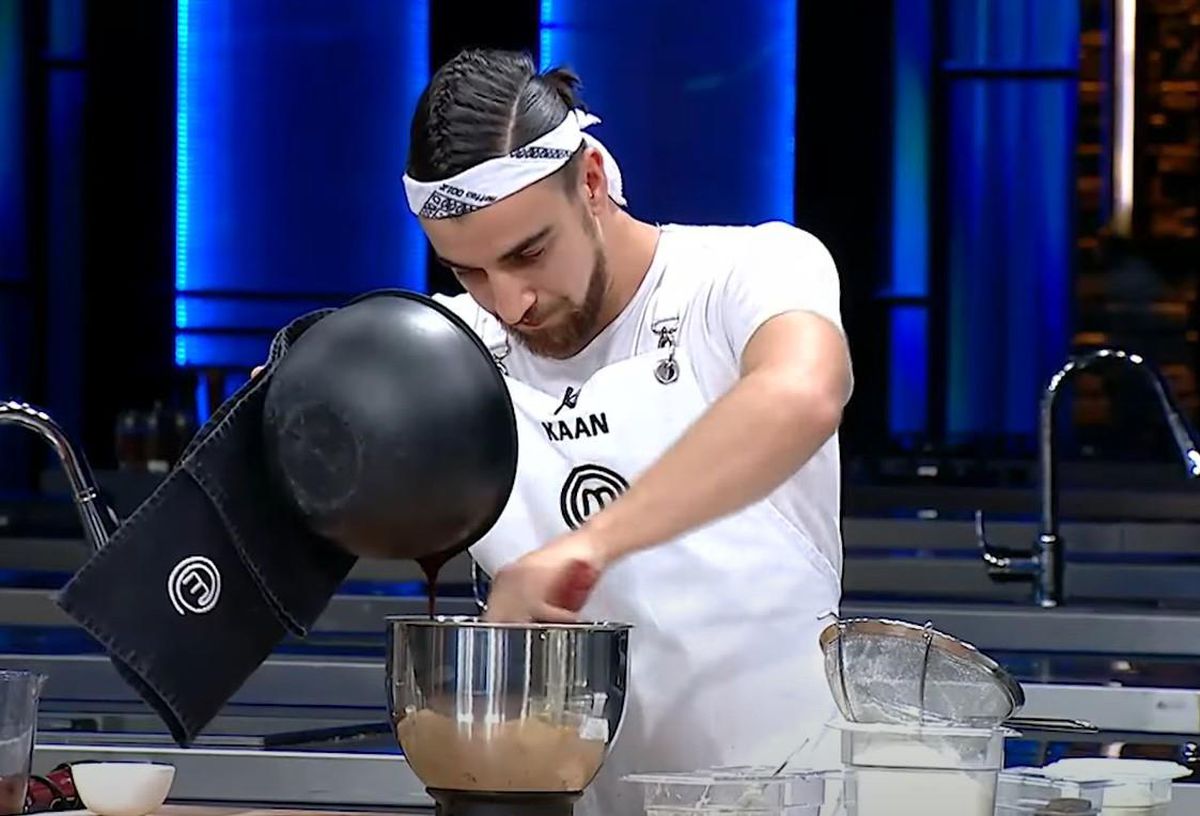Masterchef son bölüm izle! Masterchef 62. Bölüm izle HD! 5 Eylül Masterchef günün yemekleri neler? Masterchef kim elendi?