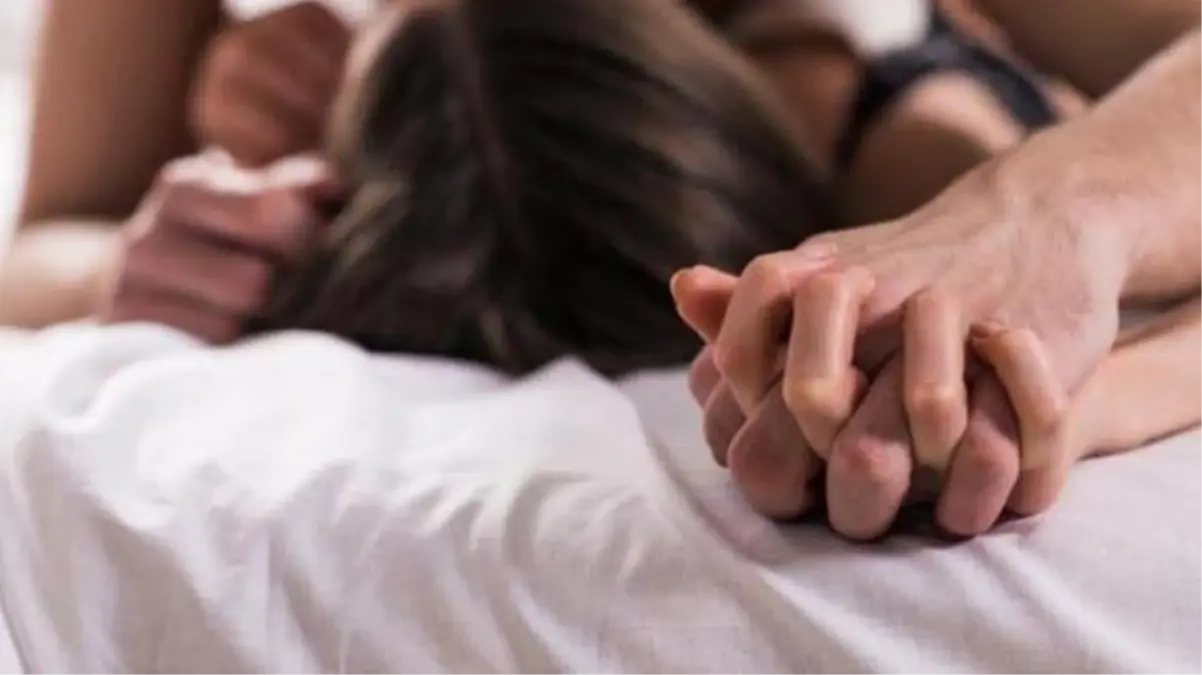 Aynı gün iki erkekle cinsel ilişkiye giren kadın ikiz bebek doğurdu, DNA testinde ikizlerin babalarının farklı olduğu ortaya çıktı