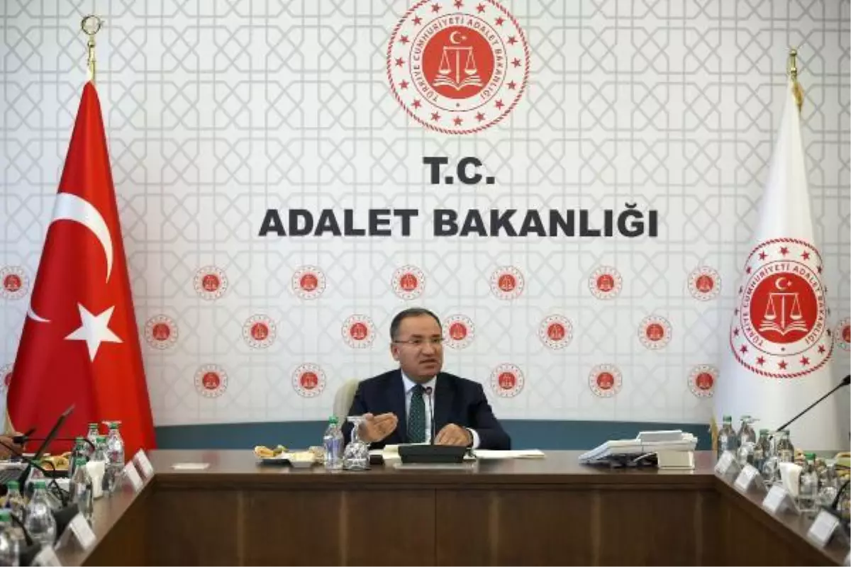 Bakan Bozdağ: Dünyaya örnek olacak bir hukuk sigortası sistemini hayata geçireceğiz