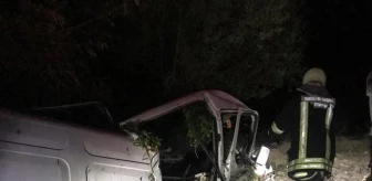 Denizli haberi: Denizli'de devrilen minibüsün sürücüsü öldü