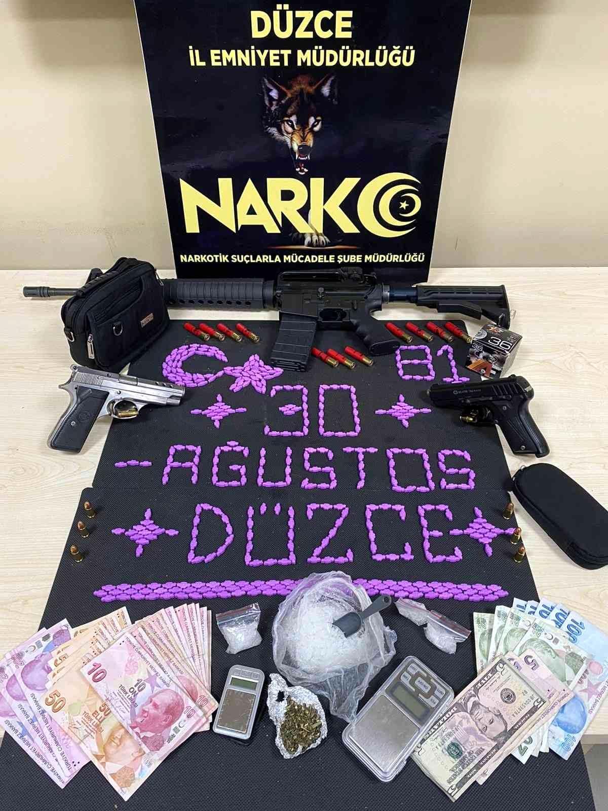 Son dakika haber... Düzce ve İstanbul'da uyuşturucu operasyonu: 8 gözaltı