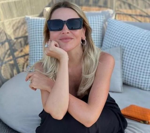 Hadise - Mehmet Dinçerler... EVLİLİK YÜZÜKLERİNİ ÇIKARDILAR!