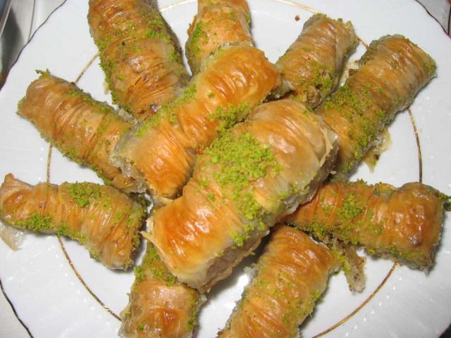 Kocakarı Gerdanı tatlısı tarifi! Masterchef Kocakarı Gerdanı nedir, nasıl yapılır, hangi yöreye ait? Kocakarı Gerdanı için gerekli malzemeler neler?